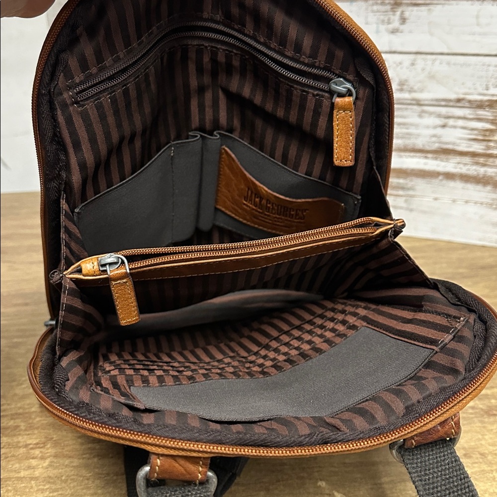 Jack Georges great shape voyager smooth leather convertible backpack pouch - Picture 9 of 11
